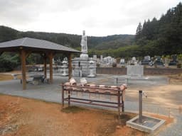 宝徳霊園