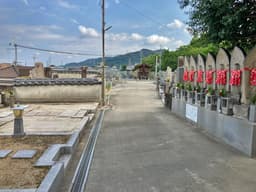 日下墓地