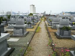 高知市営 三里墓地公園