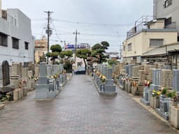 足代墓地